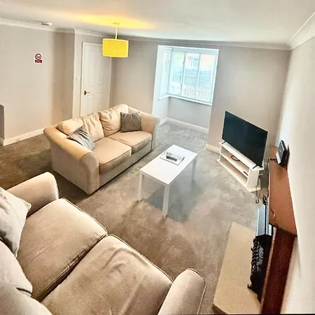 23 Somerwood Close Lm * Long Marton
